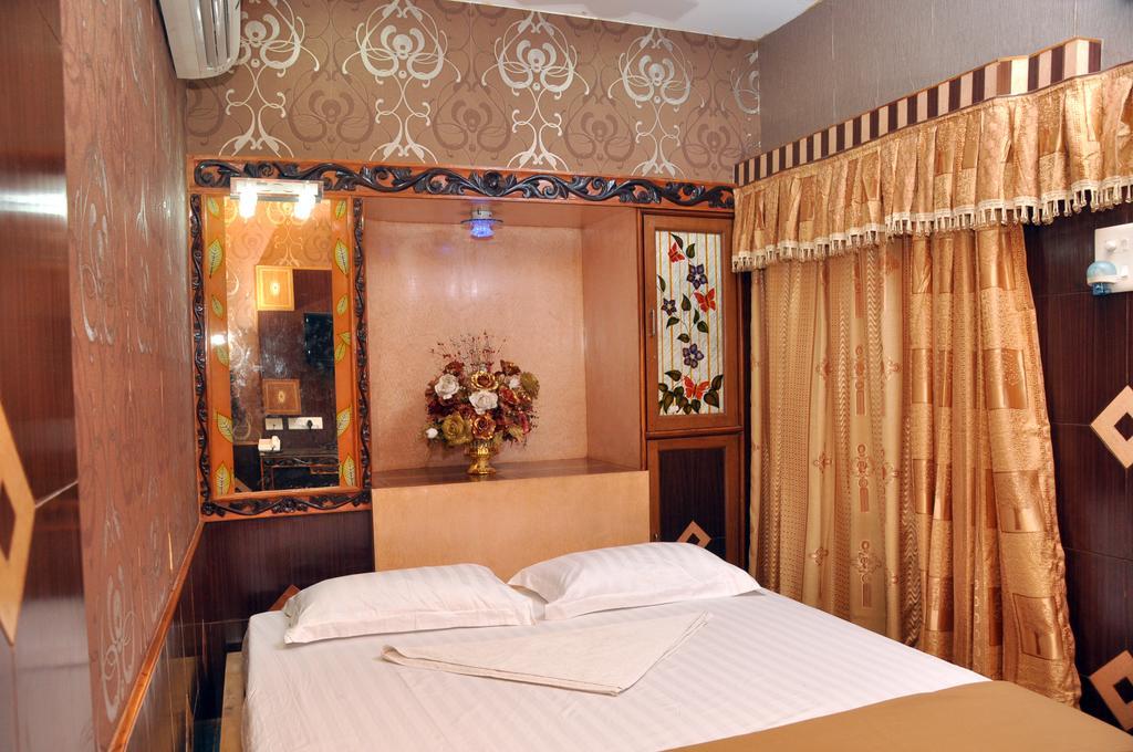 Hotel Shri Swarna'S Palace - A Business Class Hotel Tiruchirappalli Exterior foto